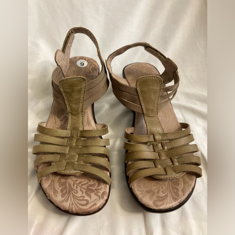 Jambu Sport Wedge Leather T Strap Sandals Brown/Tan  Size 9M